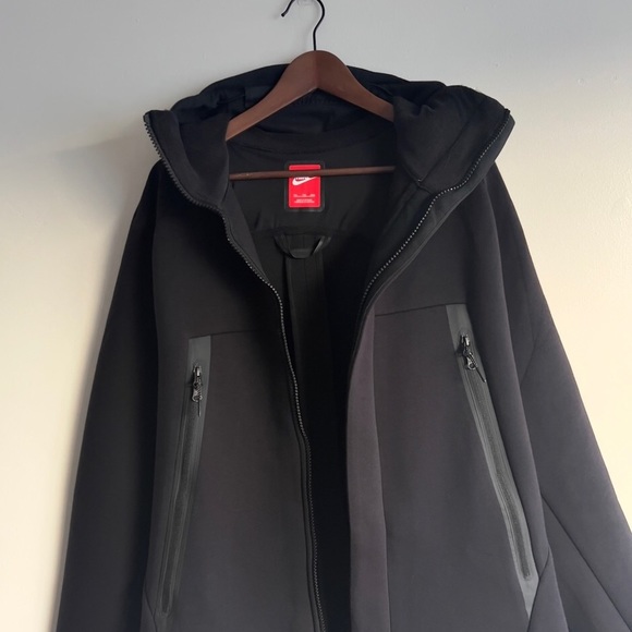 🔴SOLD🔴Nike tech fishtail coat - Picture 4 of 6